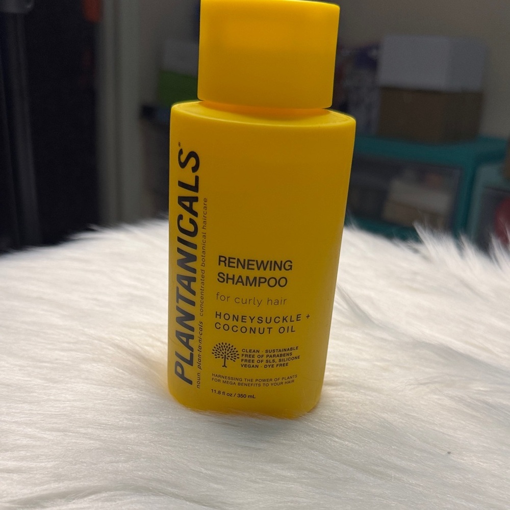 Plantanicals Renewing Shampoo for Curly Hair